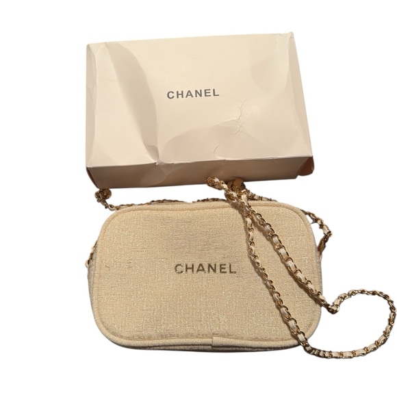 Chanel Cream Crossbody Bag GWP - Picture 4 of 8